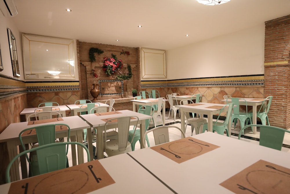 restaurant cafeteria