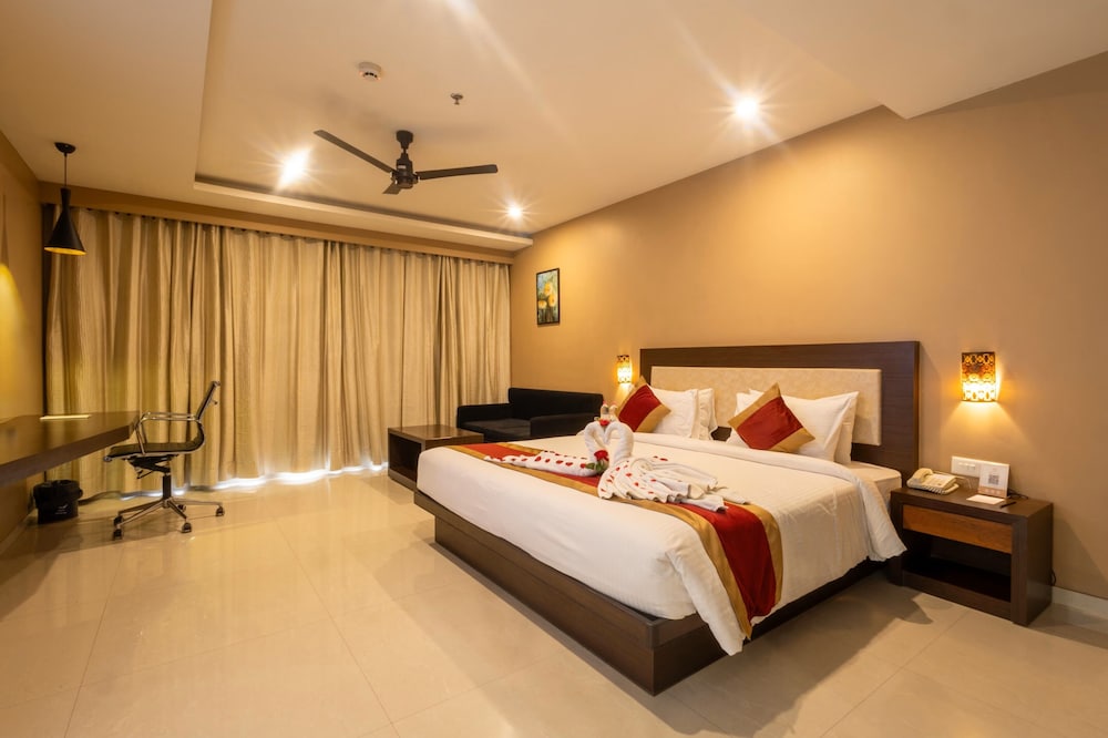Anjushree Ujjain 10/50