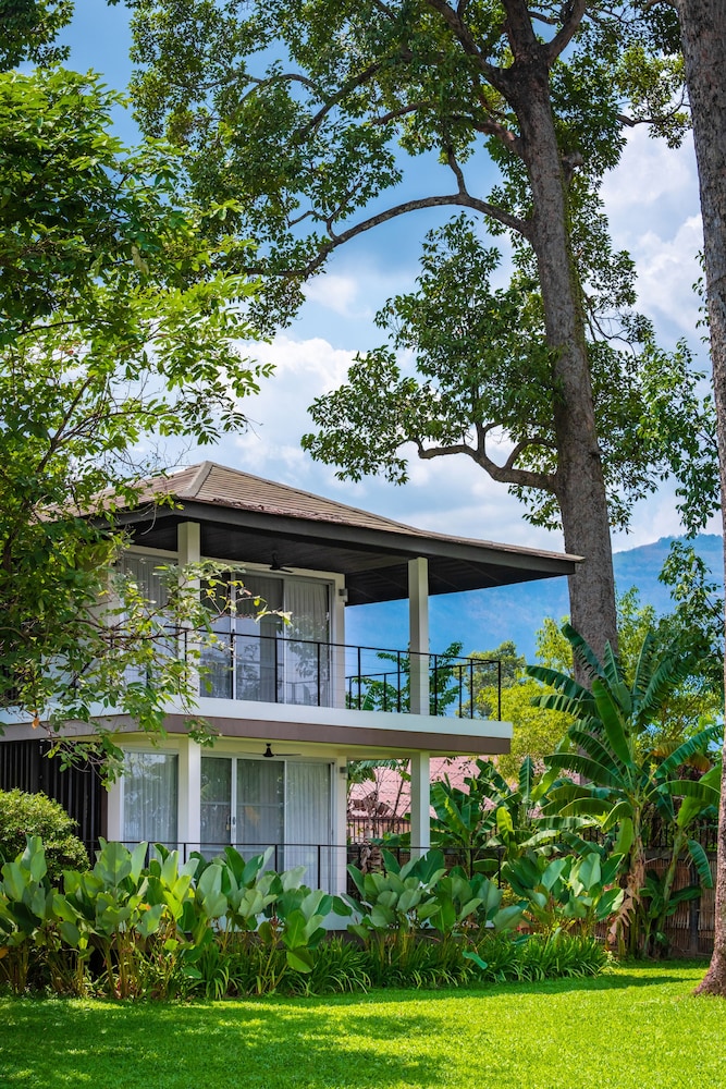 The River Resort 45/50