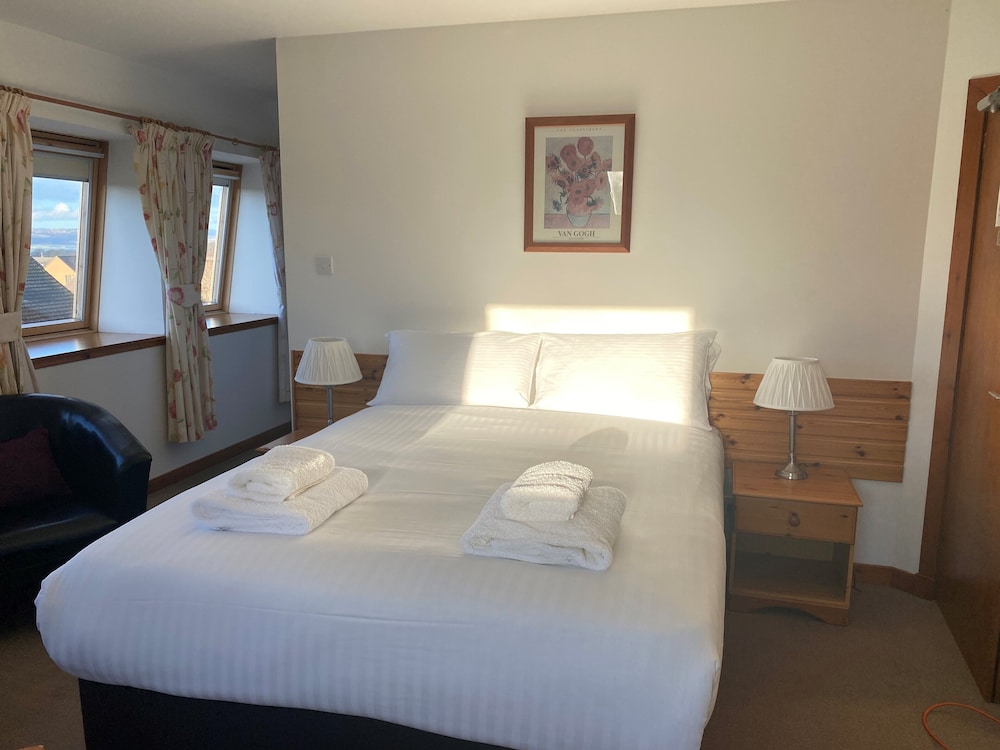 Smithton Hotel 12/70