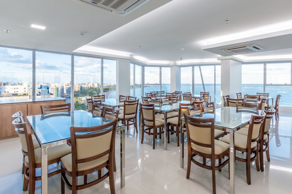 Hotel Brisa Suites 44/64
