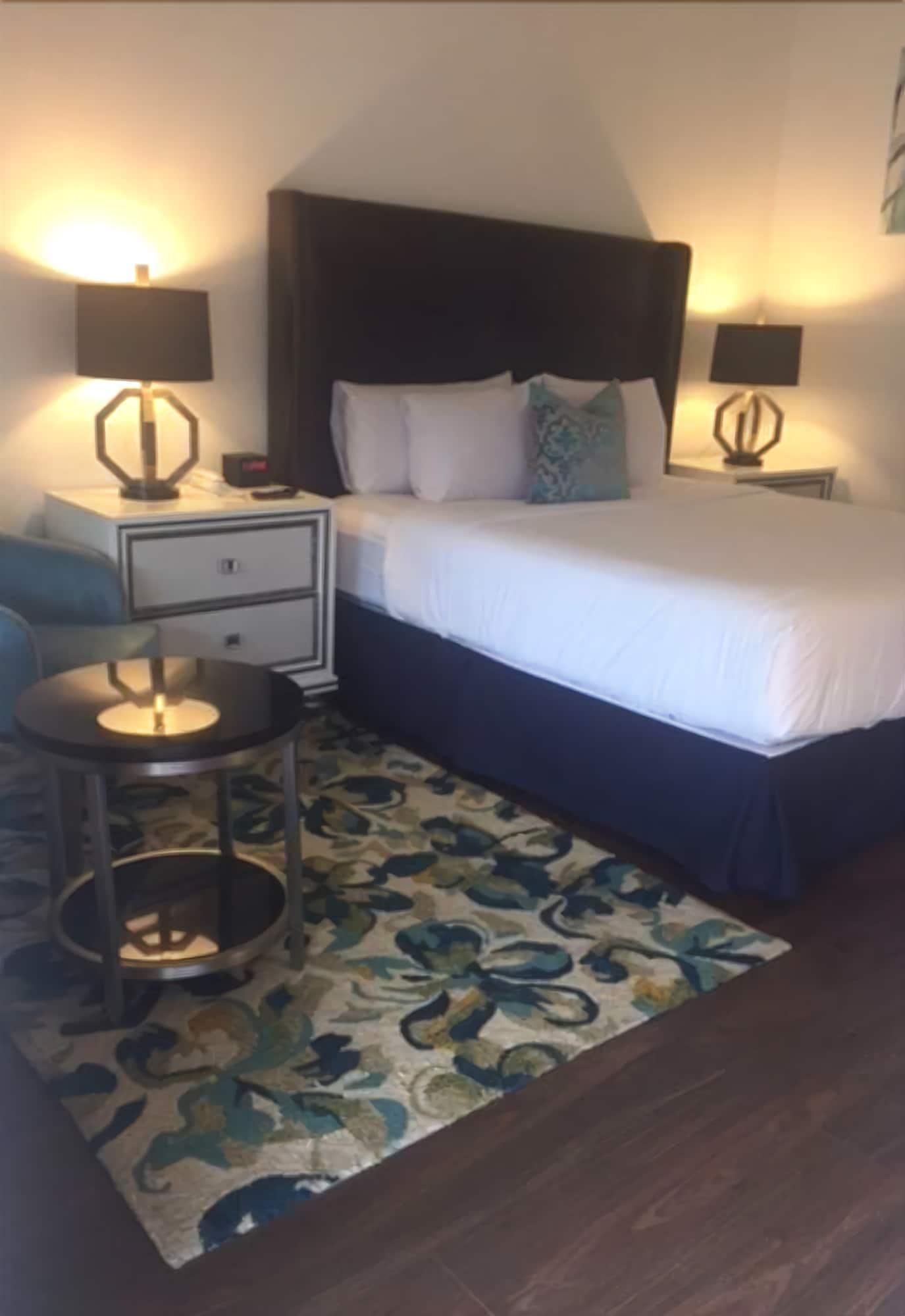 The Carriage House 7/9