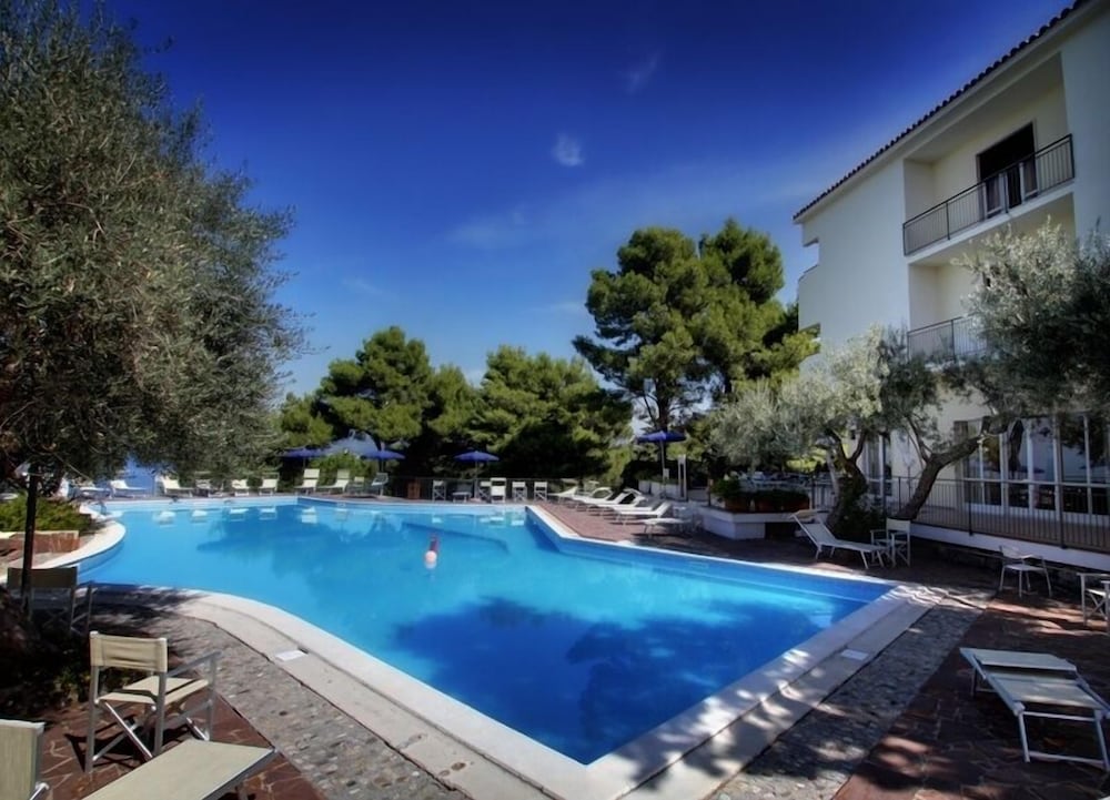HOTELCLUB GUARDACOSTA 39/50