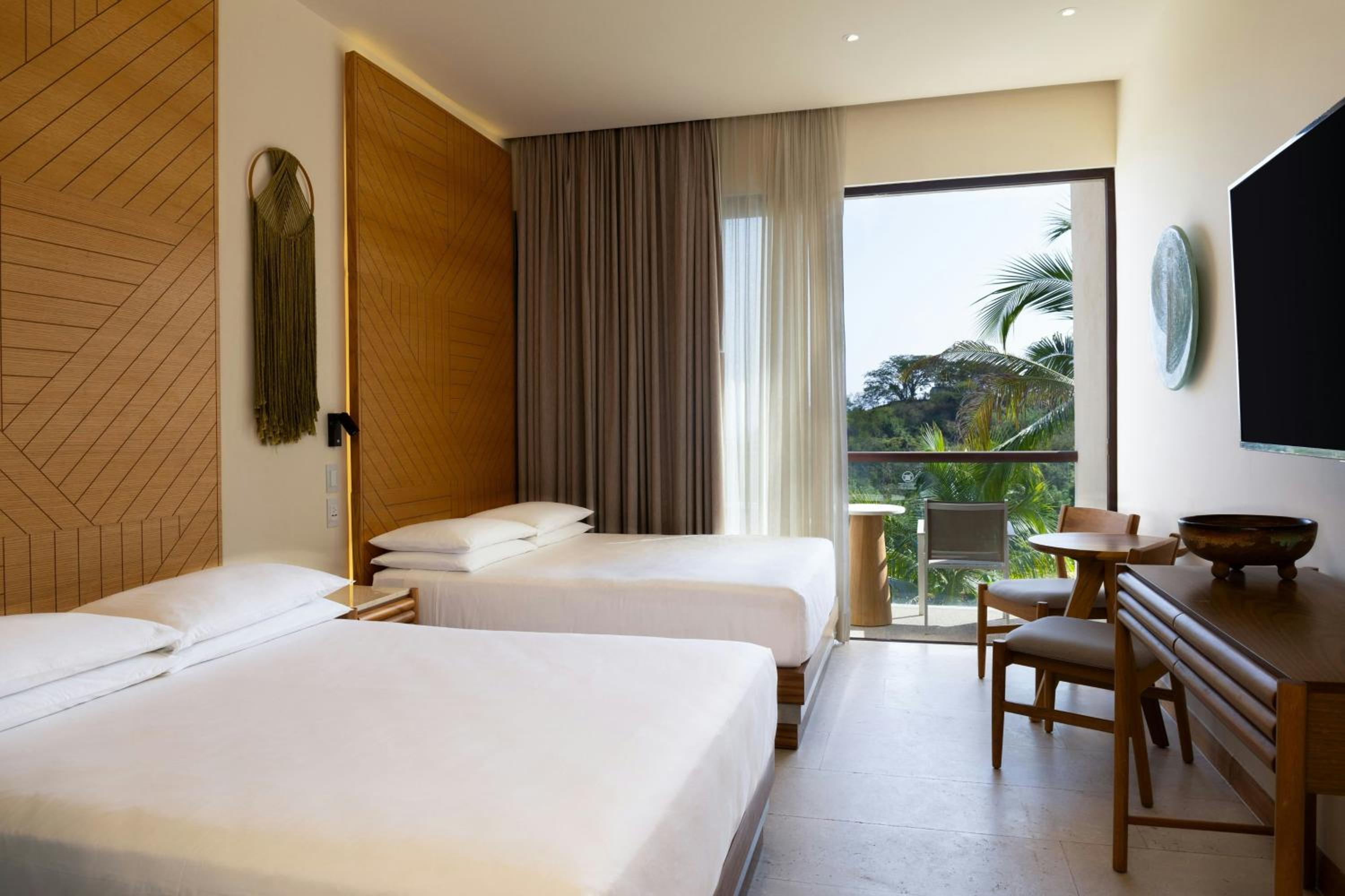 Tower, Guest Room, Standard, 2 Queen Beds, Mountain View, Balcony