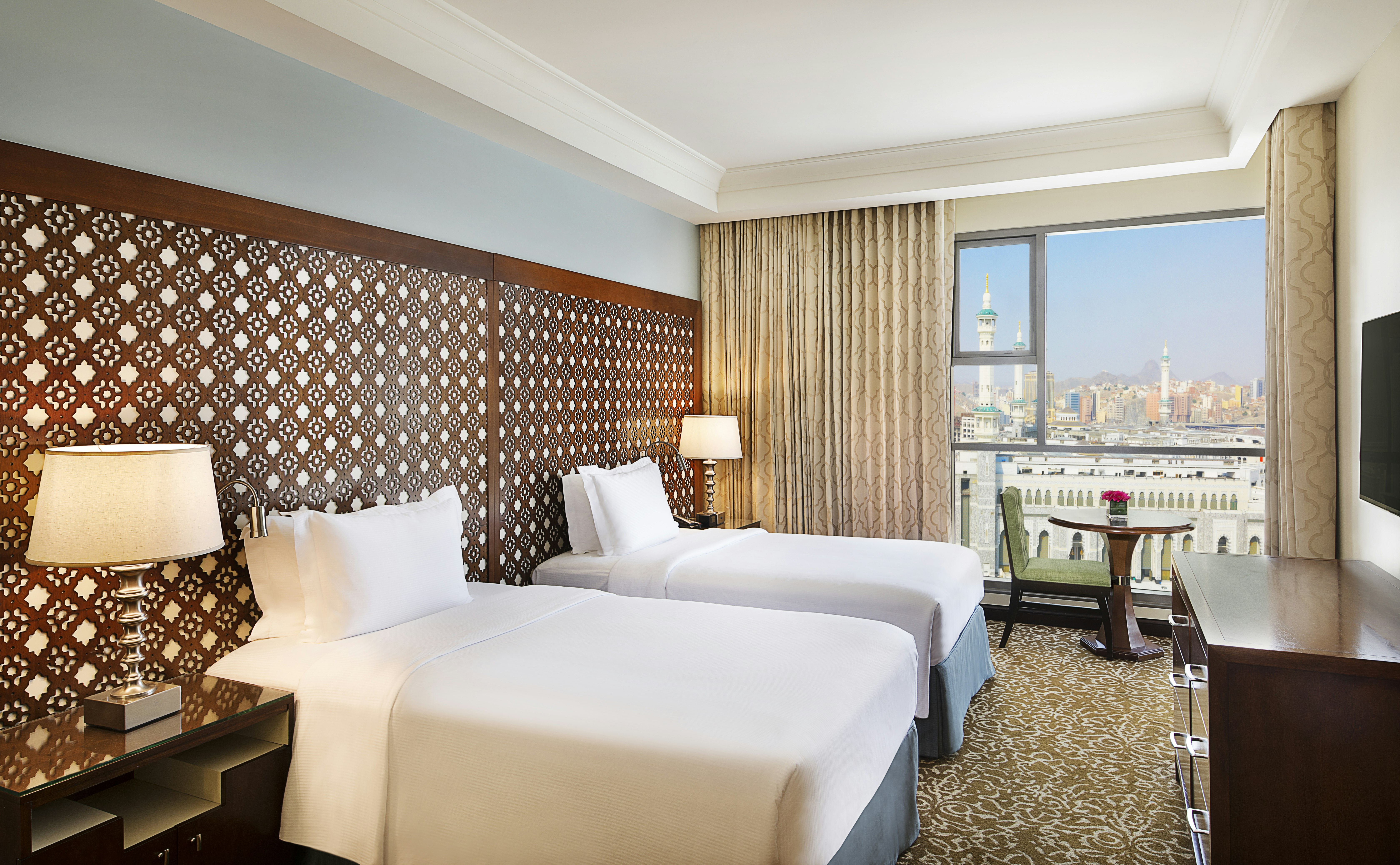 2 BEDROOMS, SUPERIOR, SUITE