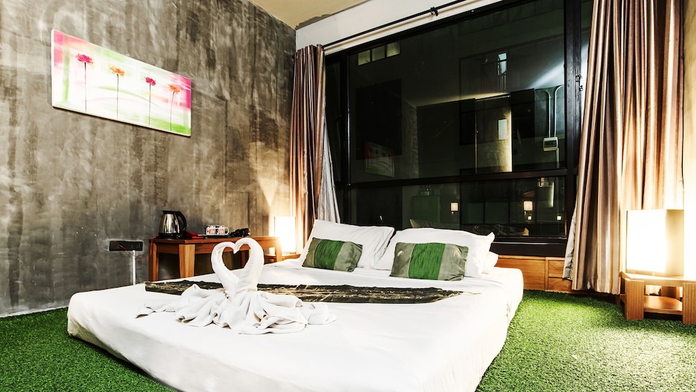 B2 Green Boutique & Budget Hotel 51/62