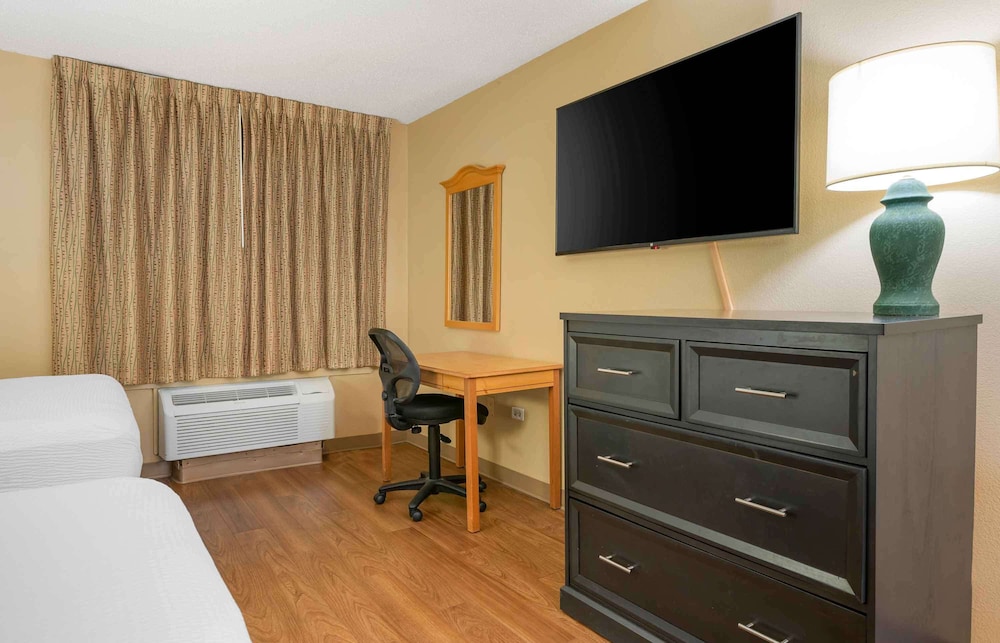 Extended Stay America - Chicago - Schaumburg -Convention Ctr 45/54