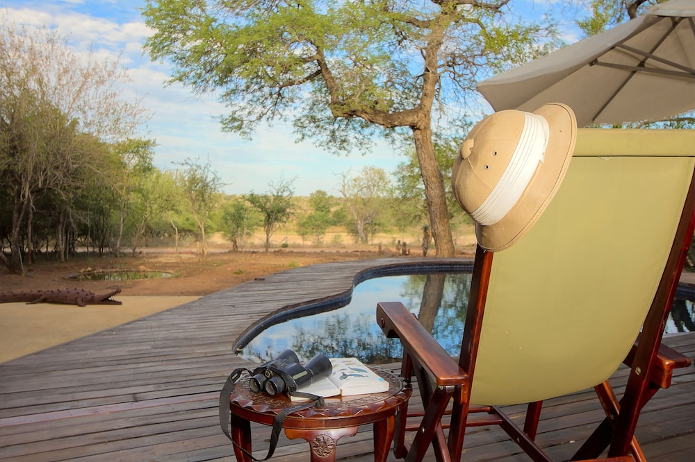 Mvuradona Safari Lodge 17/50