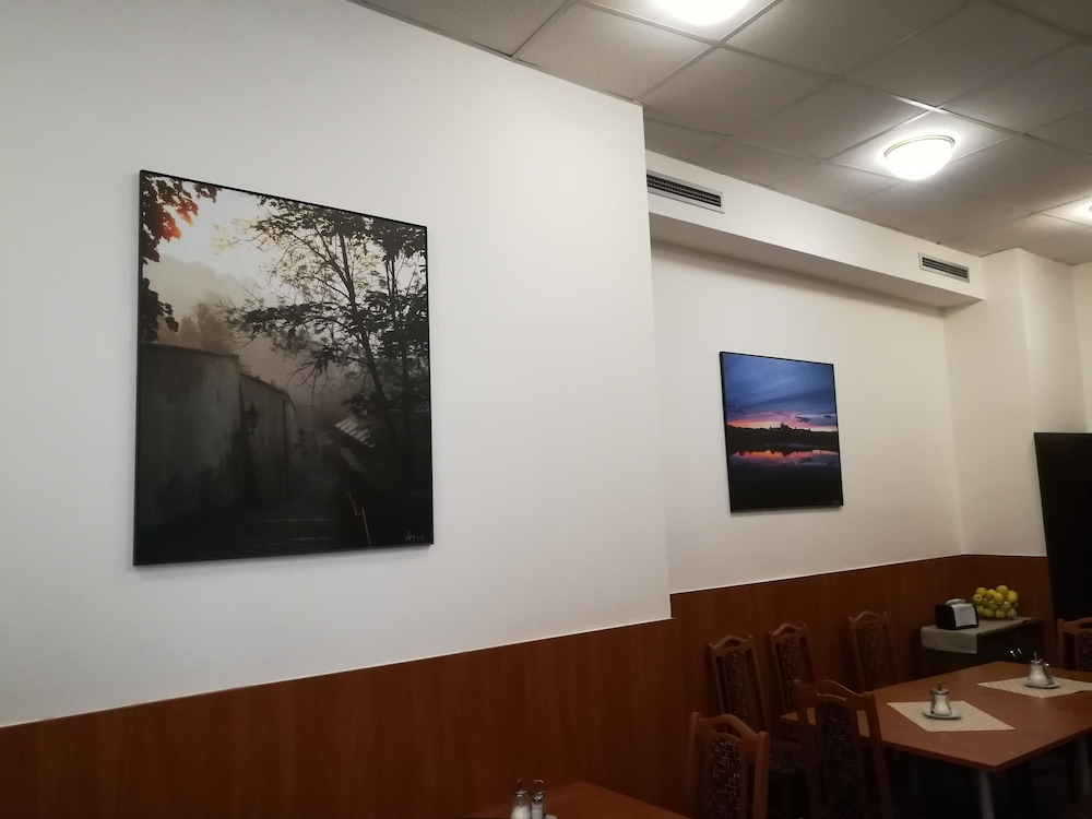 Hotel Zlata Vaha 53/65