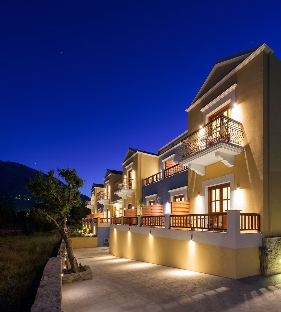 A Symi Residences 16/68