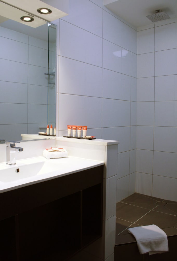 Hotel Grand Chancellor Melbourne 22/59