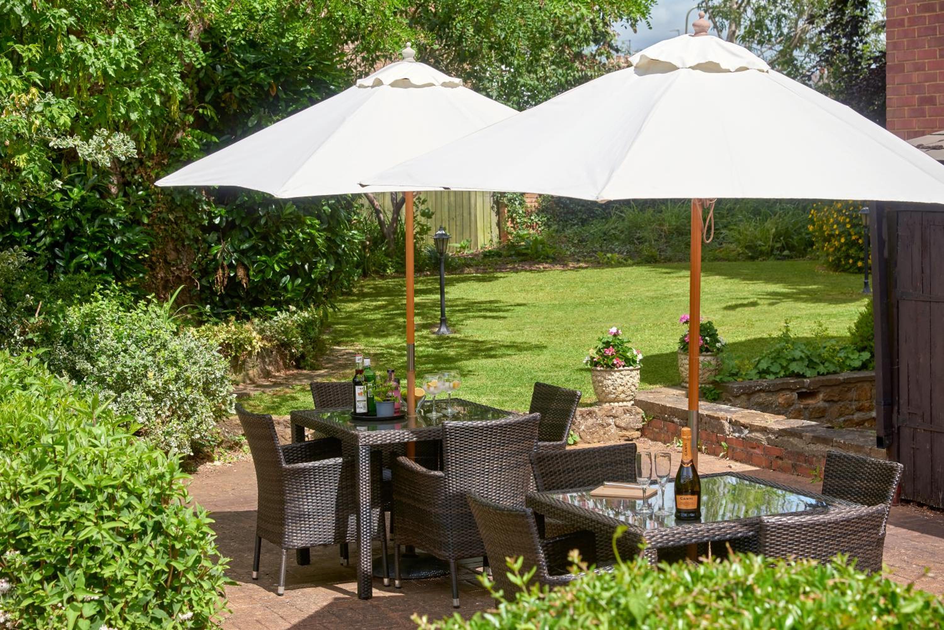 Easington House- Guest House 14/17