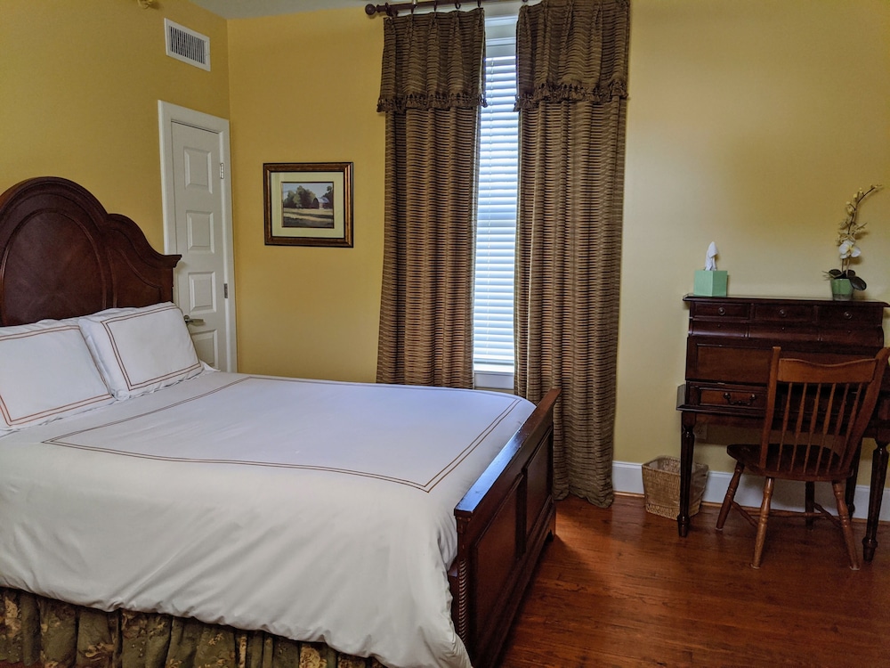 Grand Lux Inn 14/47