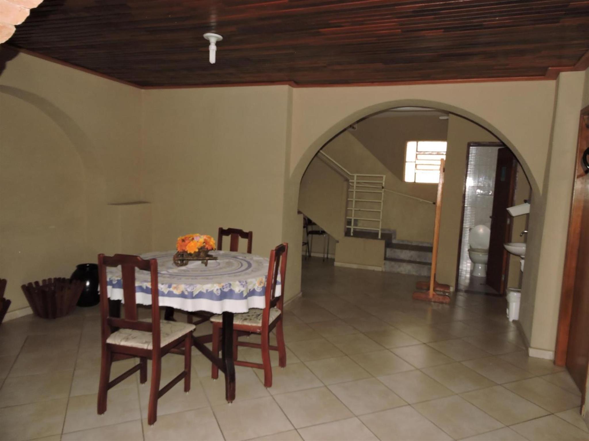 Hotel Modelo 8/50