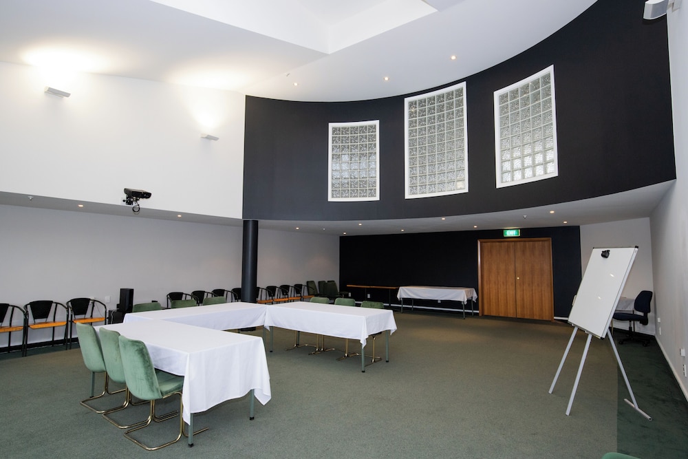 Distinction Mackenzie Country Hotel Twizel 47/57