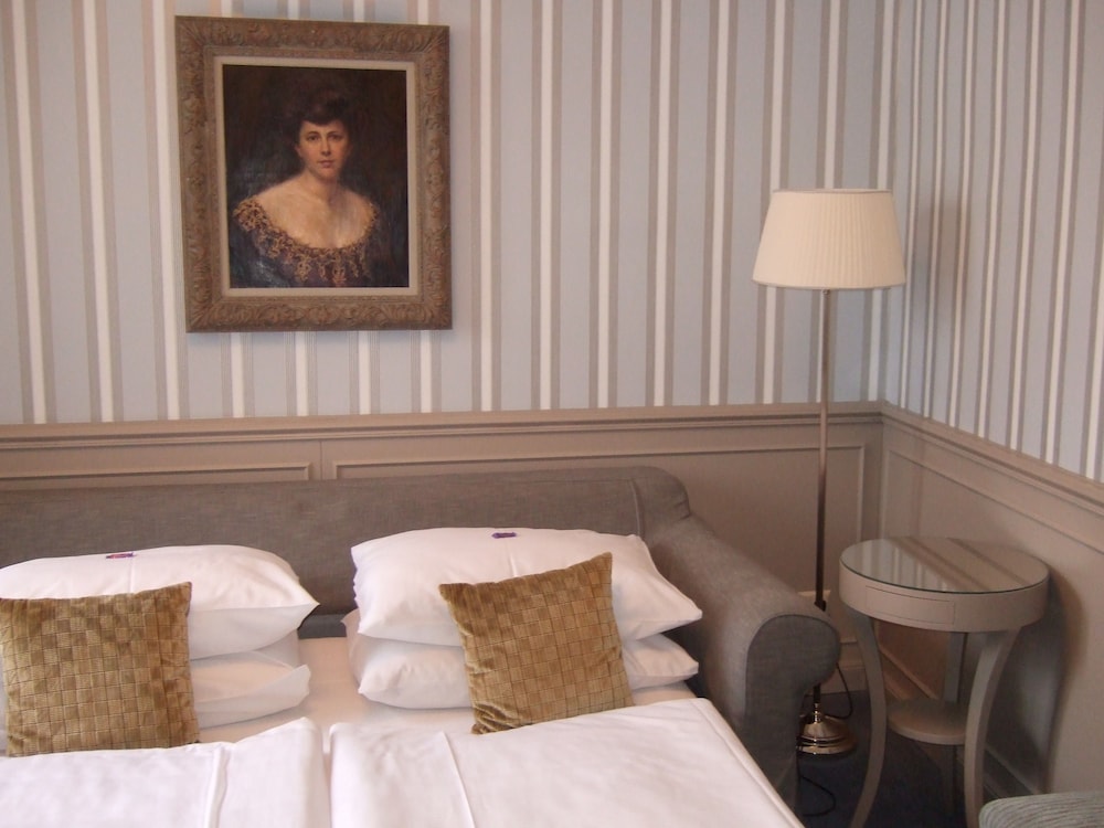 Hotel Karntnerhof 37/61