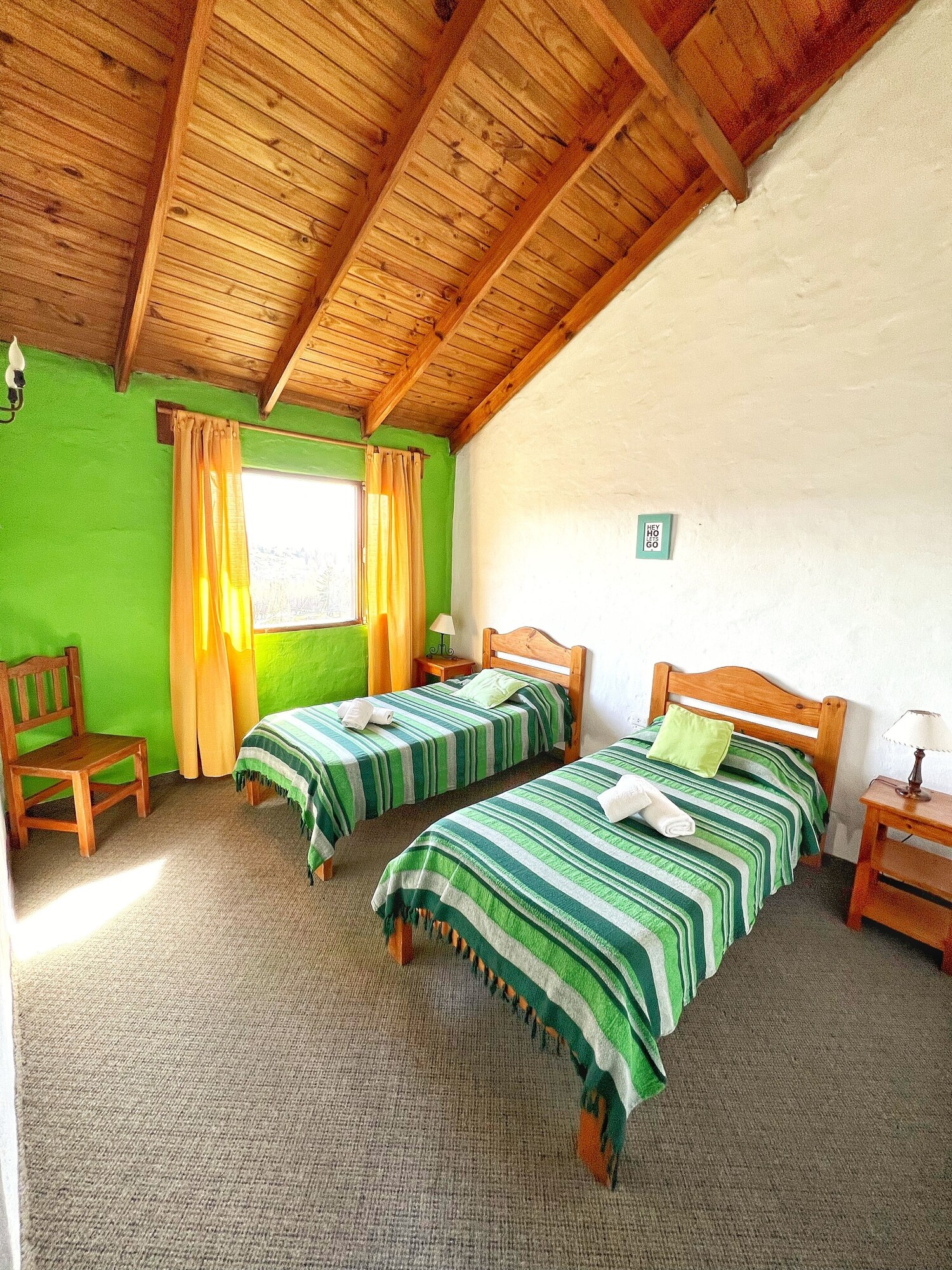 SUPERIOR, TWIN BEDS