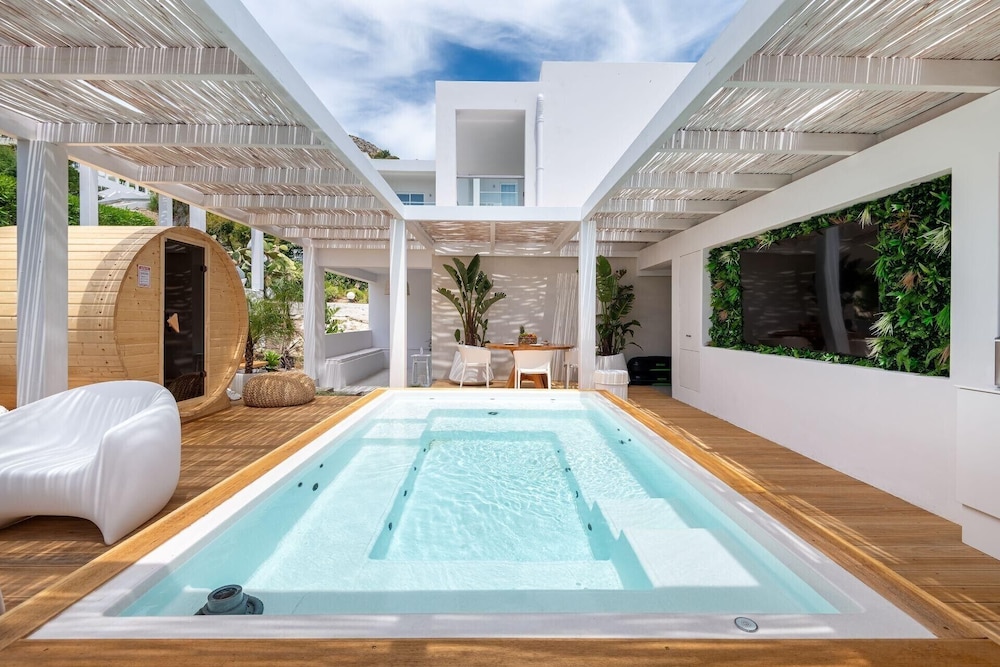 Dimitra Beach Hotel and Suites 50/76