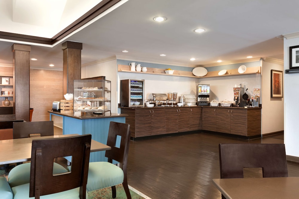 Spark by Hilton Spring Lake Fayetteville 7/30