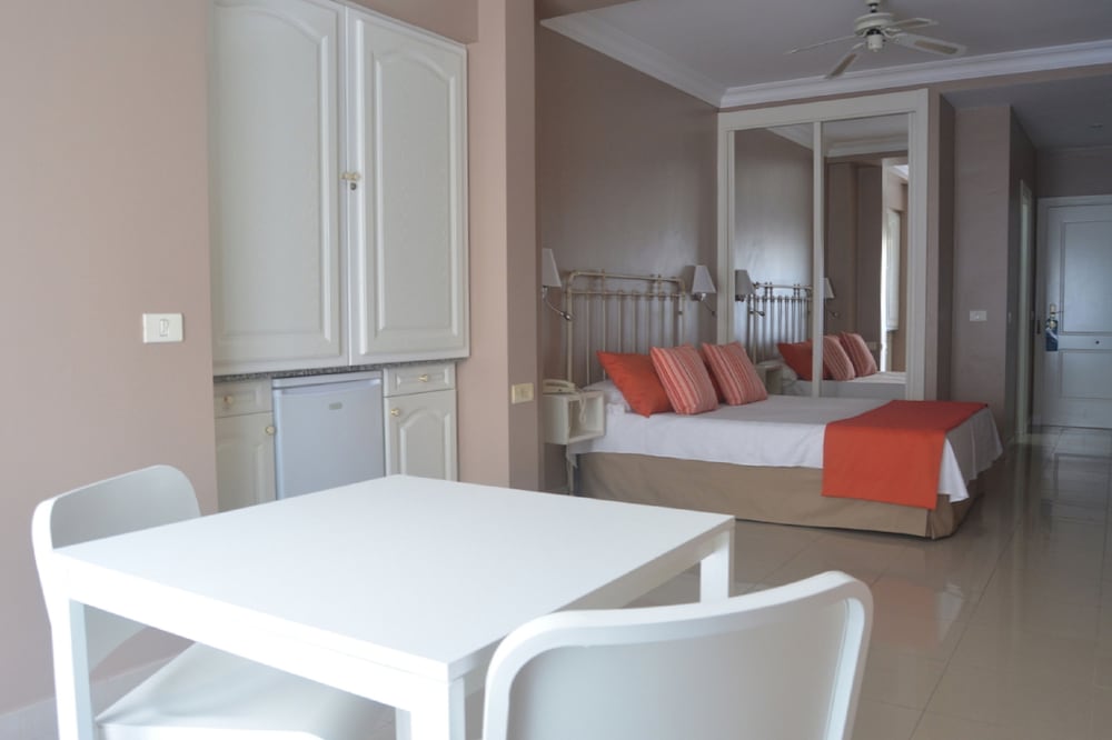 RF Astoria - Adults Only 19/42