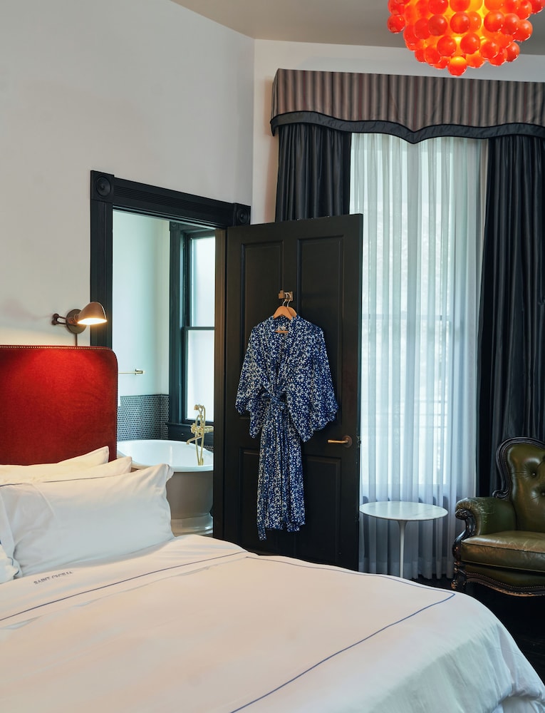 3 Rooms, Suite, King Bed