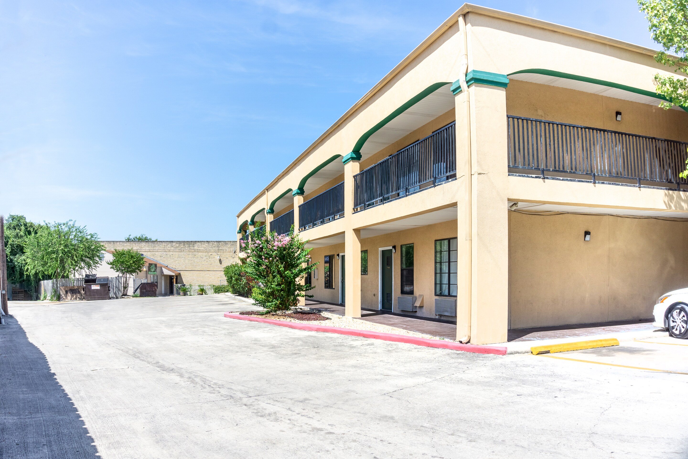 Oyo Inn And Suites Medical Center San Antonio 15/47