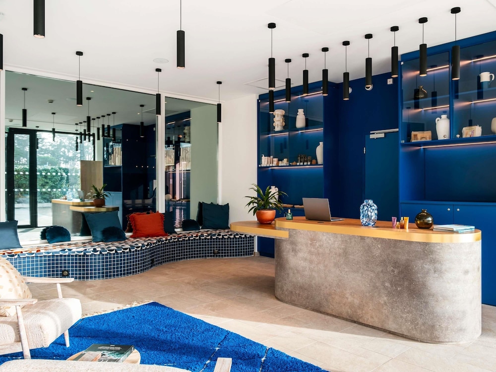lobby