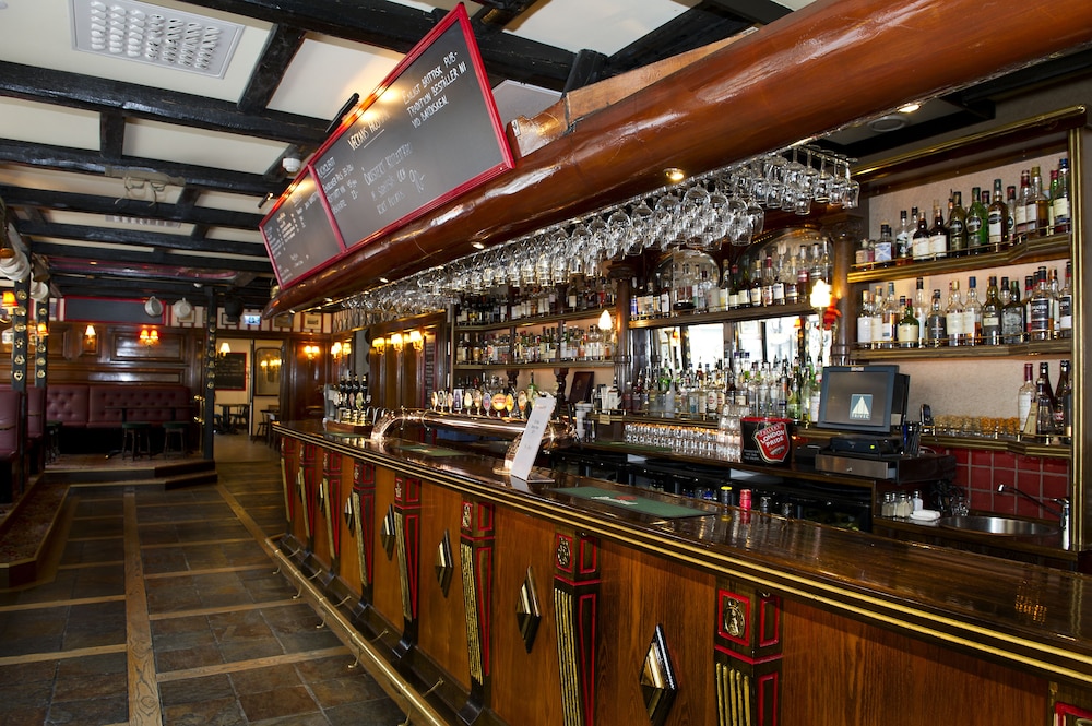 Hotel Bishops Arms Koping 6/60