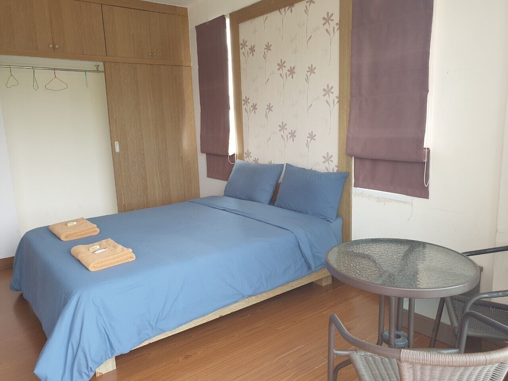 STANDARD, DOUBLE BED, RIVER VIEW