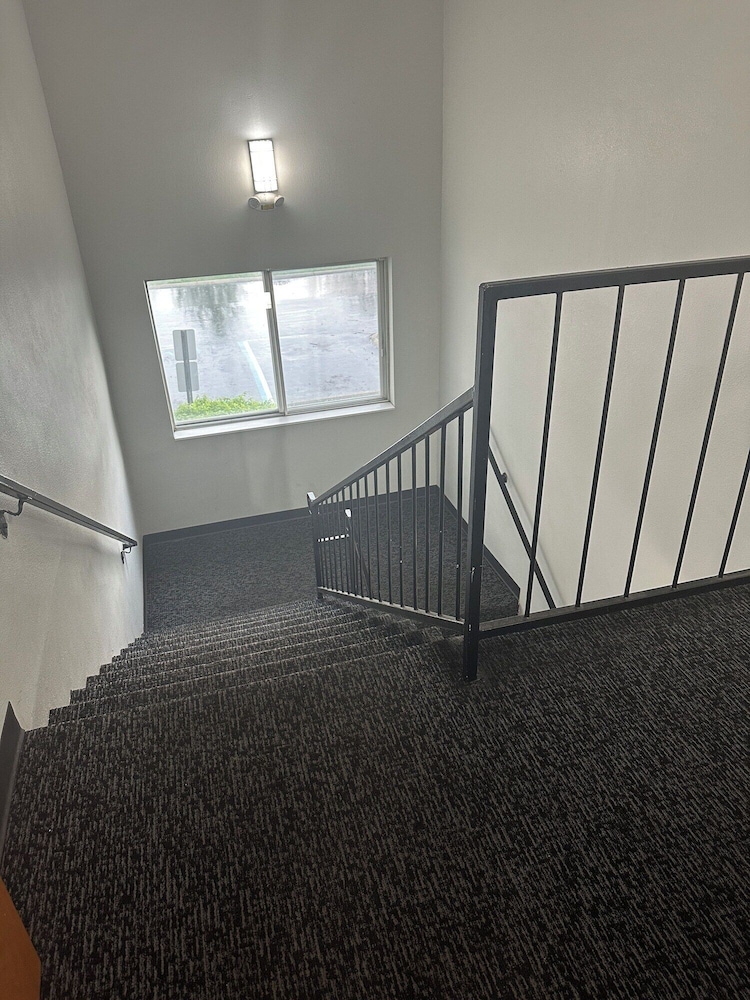 Motel6 Anderson, IN - Indianapolis 37/56
