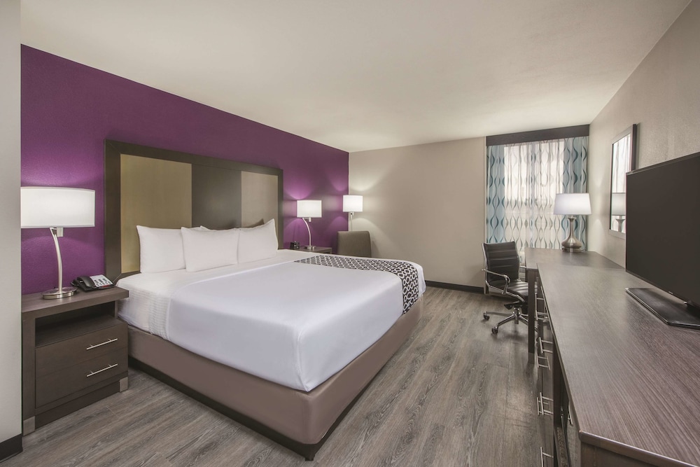 La Quinta Inn And Suites By Wyndham Festus - St. Louis South 14/42