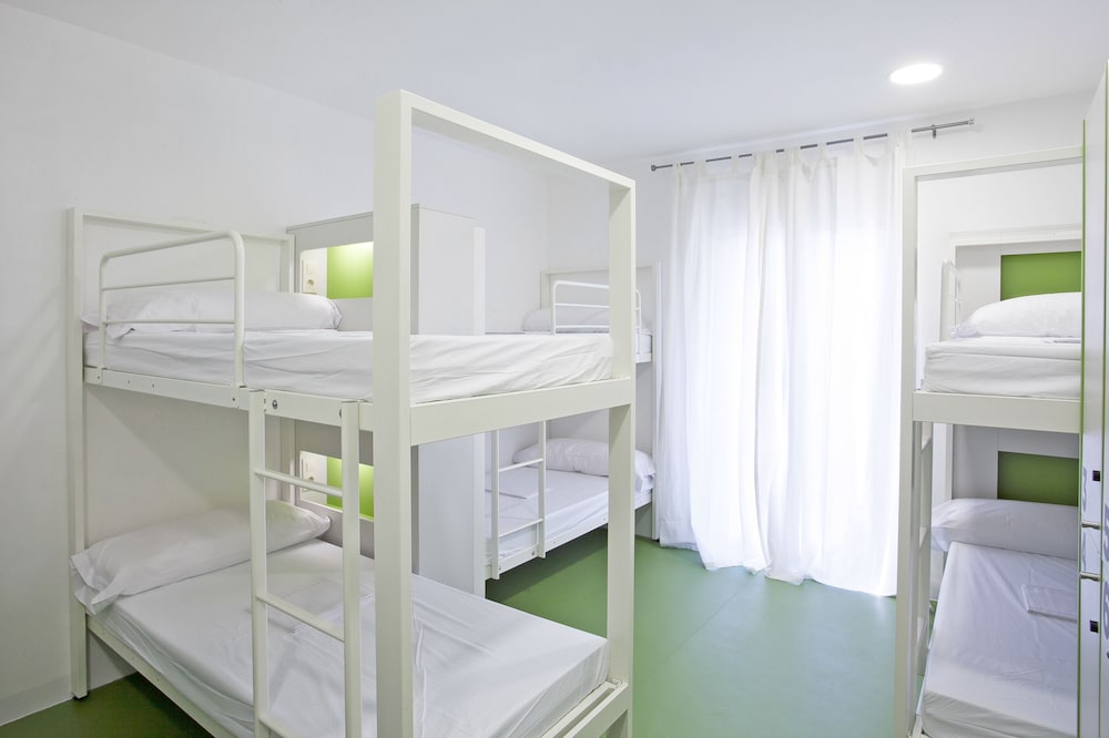 Sant Jordi Hostel Gracia 12/31