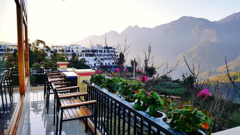 Muong Hoa View Hotel 2/26