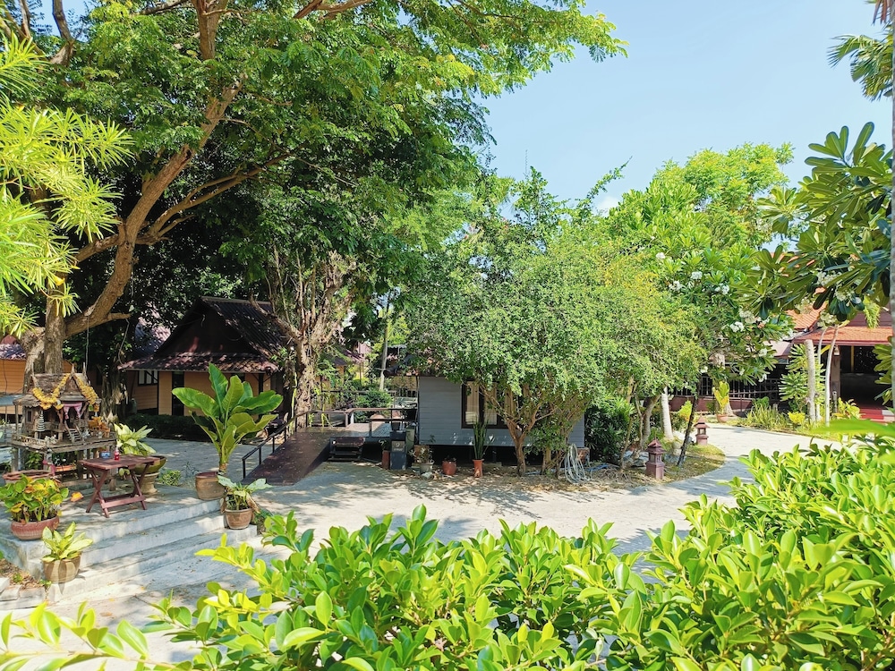 Inrawadee Resort 59/68