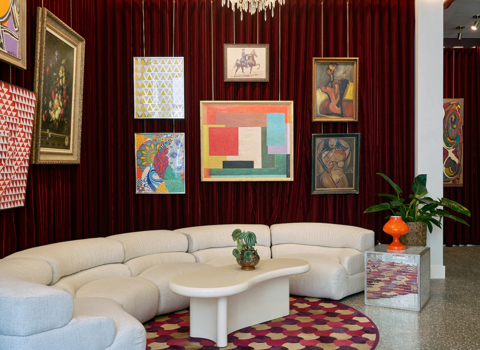 Hotel Genevieve 36/50