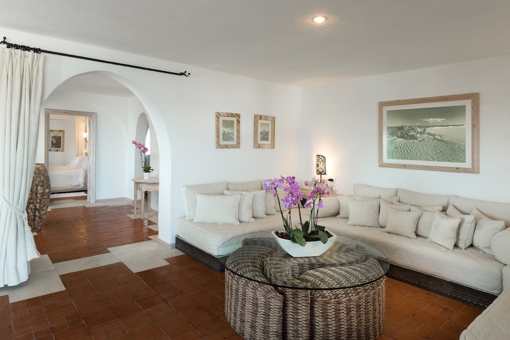 Hotel Romazzino, a Luxury Collection Hotel, Costa Smeralda 32/50