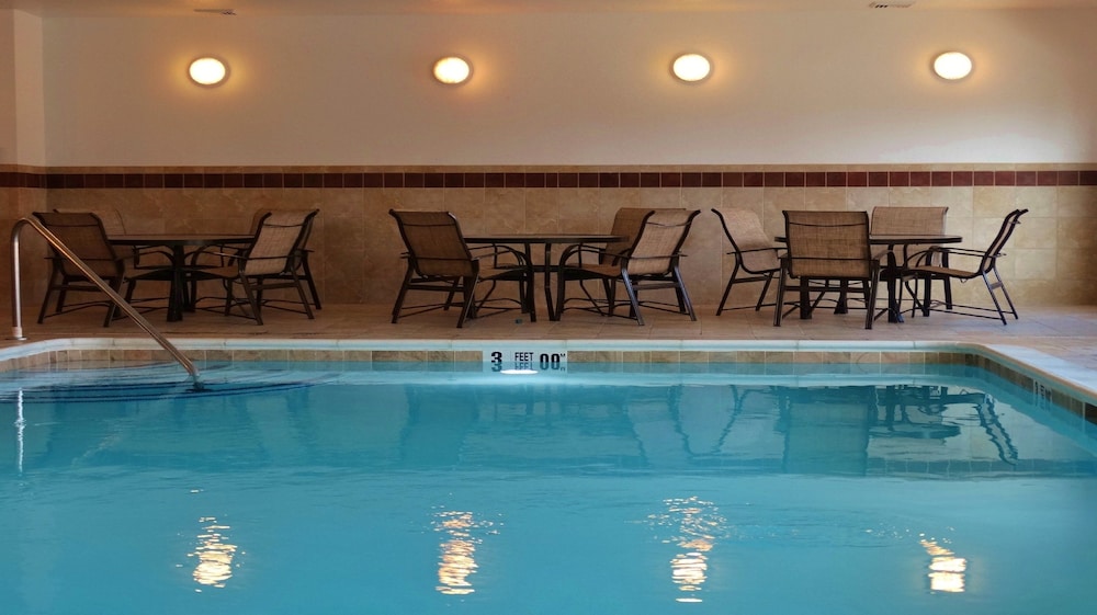 Holiday Inn Express And Suites Montgomery 38/76
