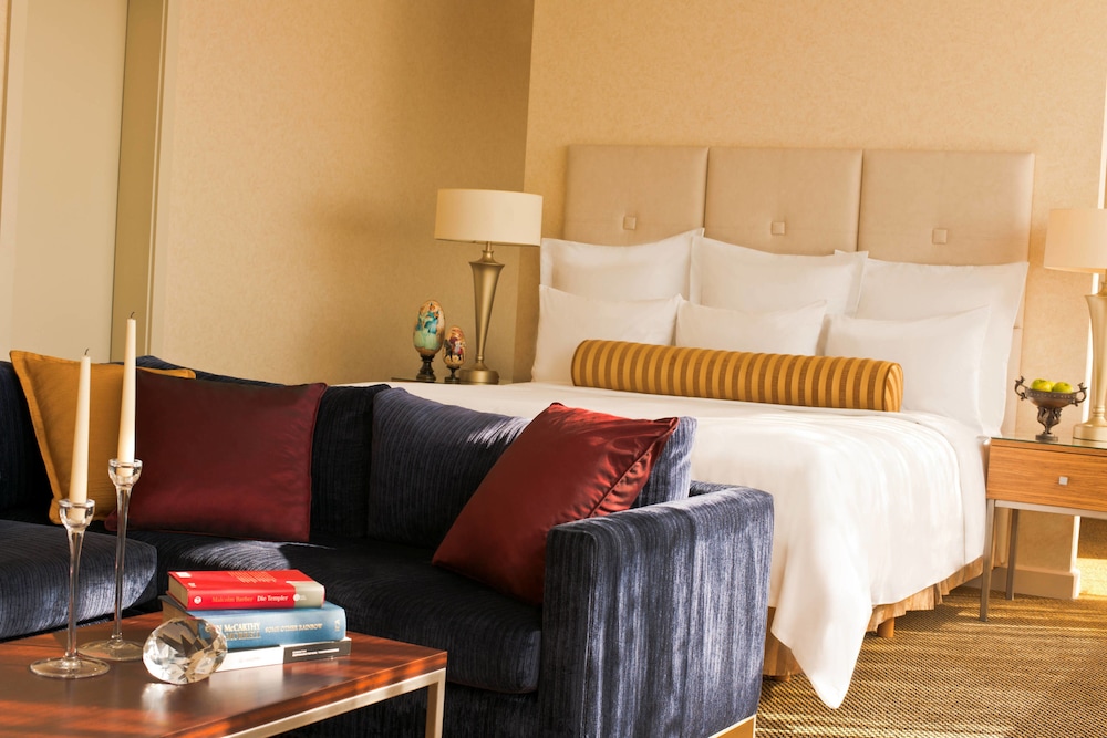 Renaissance Atyrau Hotel 9/54