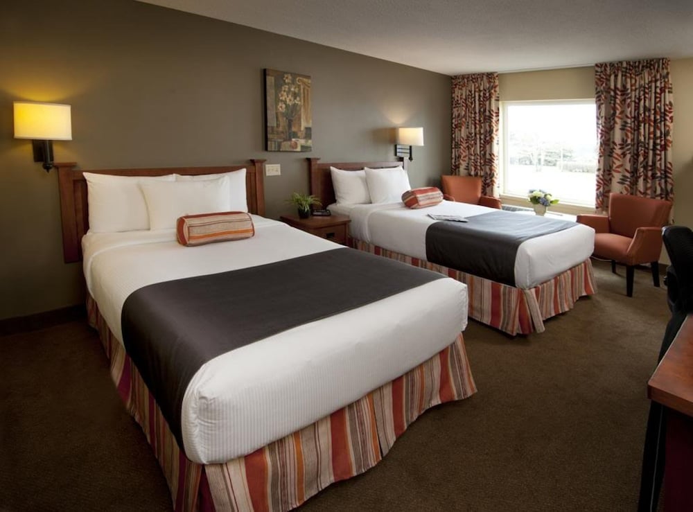 Maritime Inn, an Ascend Collection Hotel 4/13