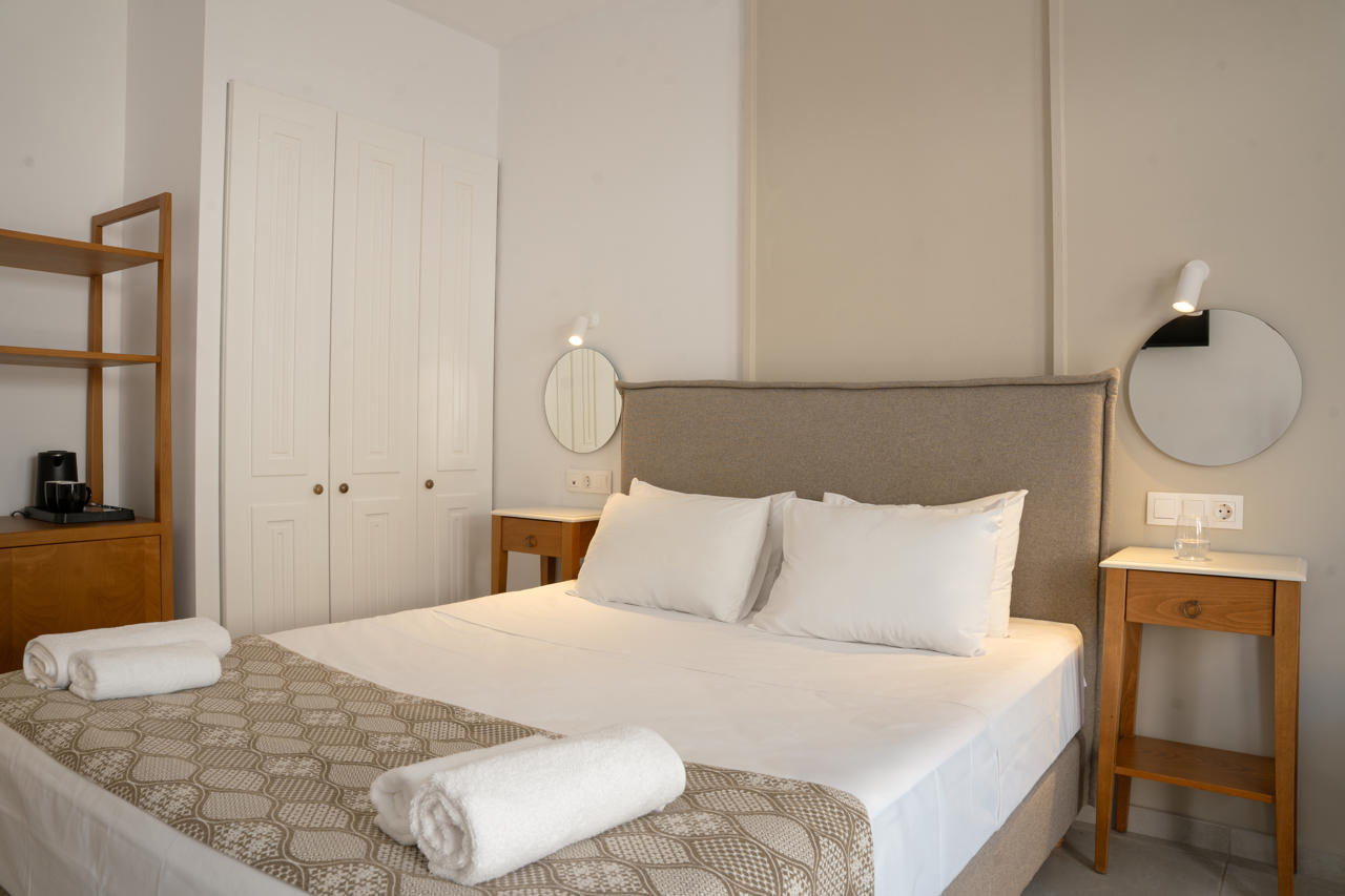Nami Hotel & Suites 80/156