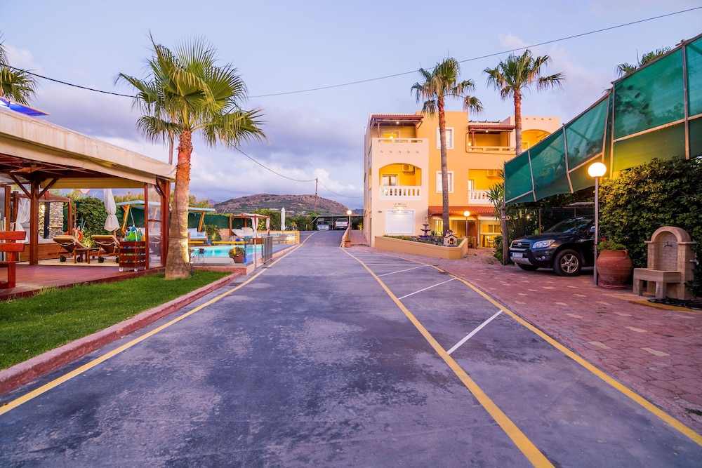 Thalassa Apartments 38/50