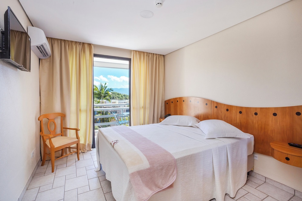 Semi Room, Luxury, Queen Bed