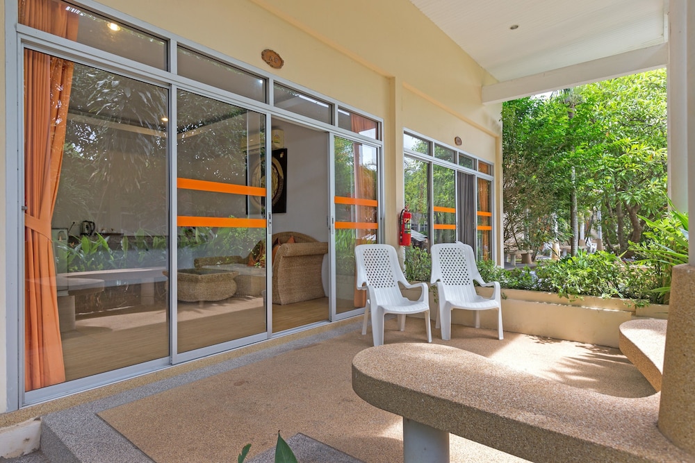 Phuket Sea Resort 34/50