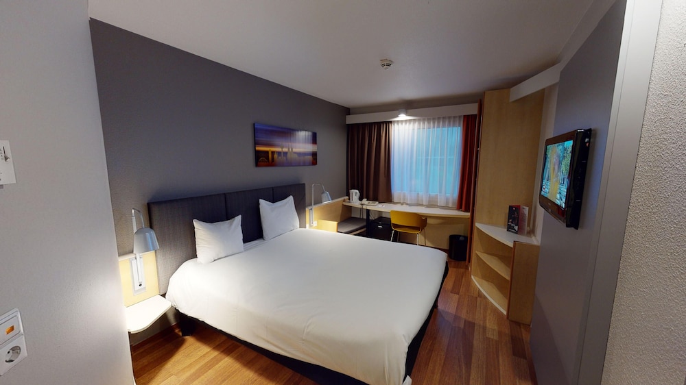 Ibis Cologne Airport Hotel 19/50