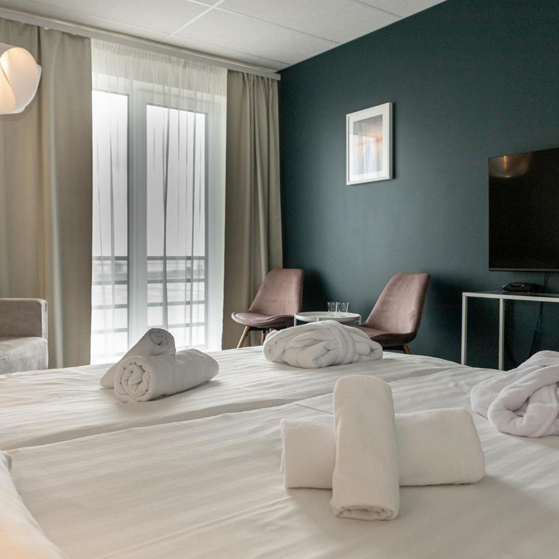 Standard, Double or Twin Bed, Sea View