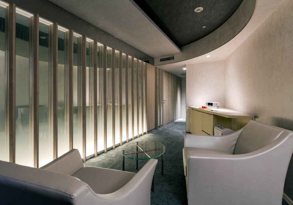 Daiwa Roynet Hotel Ginza Premier 50/64