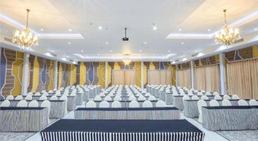 M Boutique Resort 43/52