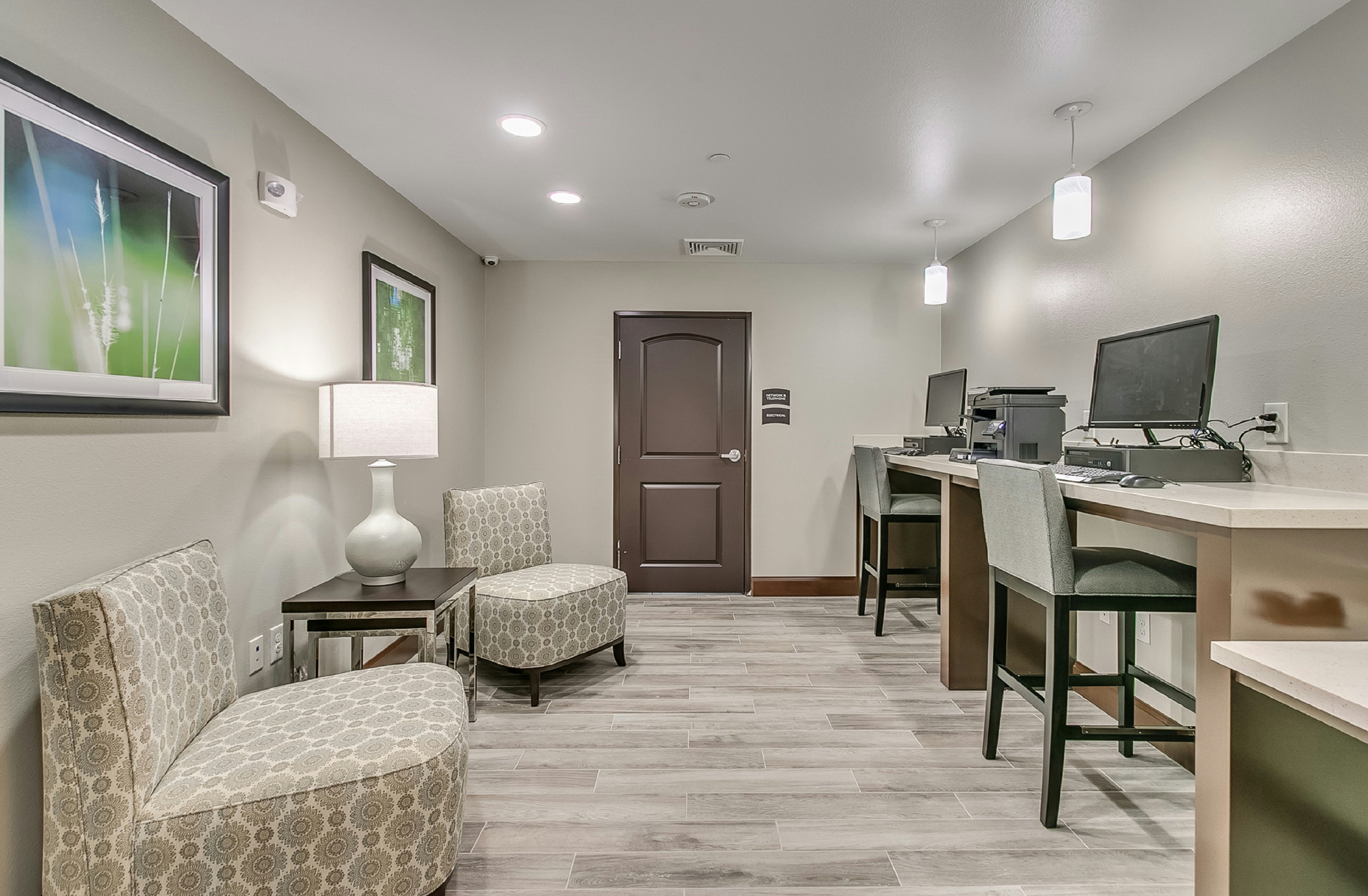 STAYBRIDGE SUITES LUBBOCK SOUTH 35/61