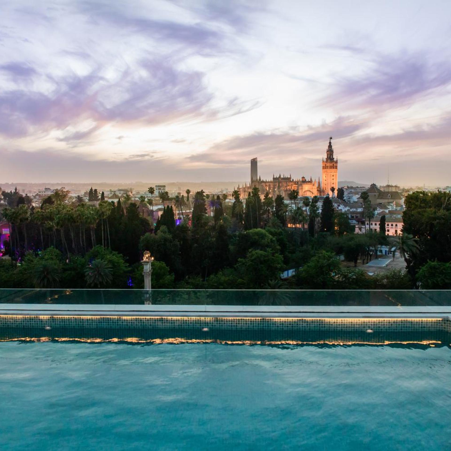 Hotel Alcazar Seville 47/55