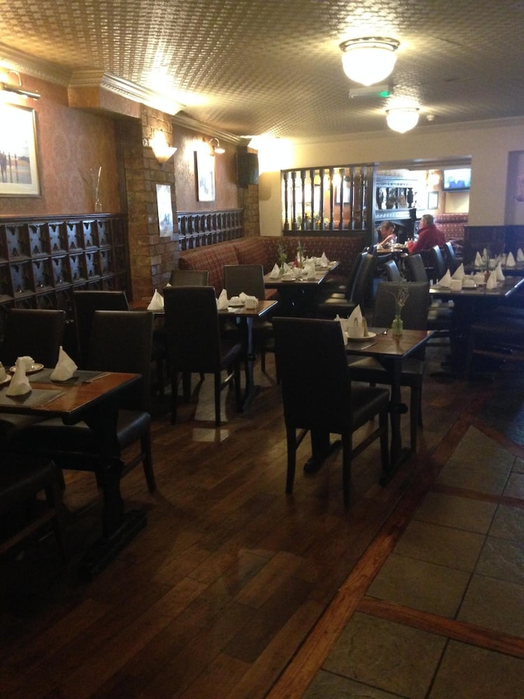 Kilford Arms Hotel 20/30